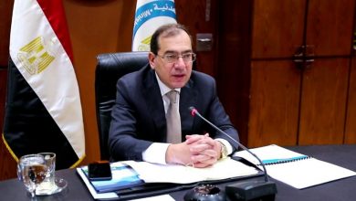 وزير البترول ينعي الكاتب الصحفي عباس الطرابيلي