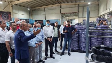 وزير التنمية المحلية يتفقد مصنع "بيراميدز" لإنتاج إطارات السيارات ببورسعيد