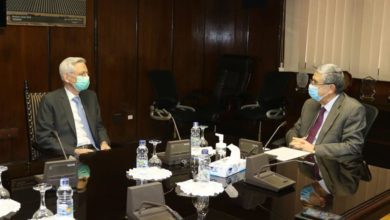 وزير الكهرباء المصري يلتقي سفير فرنسا بالقاهرة لبحث تعزيز تعاون البلدين المستقبلى