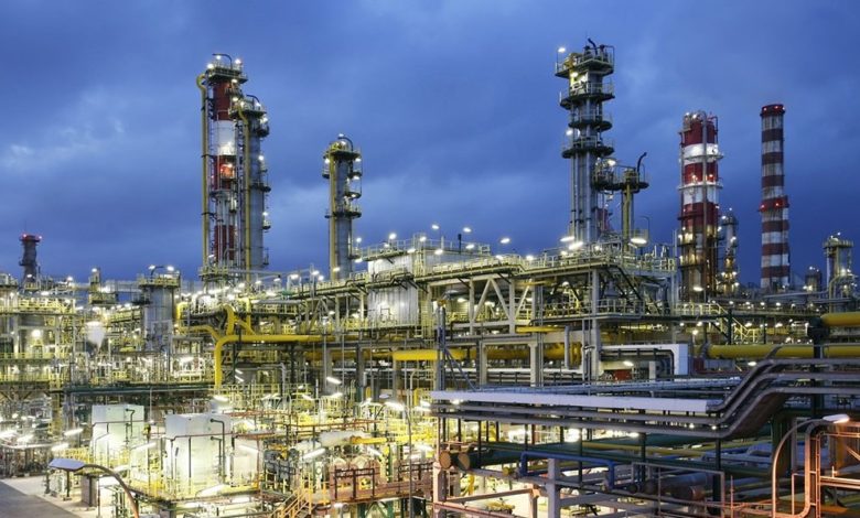 وزير البترول يعلن إقامة مدن صناعية جديدة للتعدين في الصحراء الشرقية وسيناء