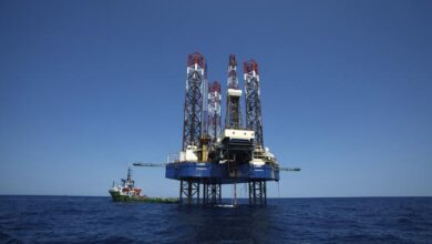 البترول البحرية تنفذ مشروع GNN لتركيب المنصة والخط البحرى بمعدلات قياسية