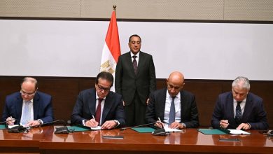 رئيس الوزراء يشهد توقيع بروتوكول