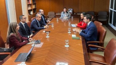 وزير الاستثمار يبحث مع شركة بوينغ