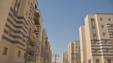 وزير الإسكان يتابع الموقف التنفيذي للمشروعات