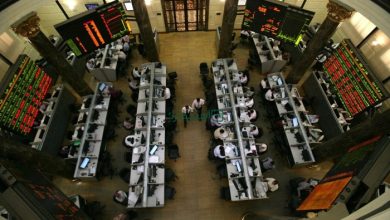 البورصة المصرية تغلق على أداء متباين