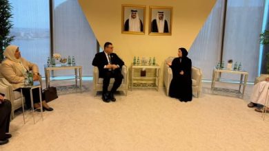 وزير الإسكان يبحث مع وزيرة