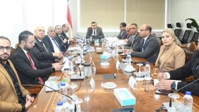 وزير الإسكان يبحث تطوير منظومة