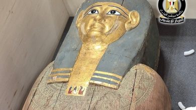مصر تسترد قطعتين أثريتين