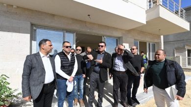 وزير الإسكان يتفقد مشروعي