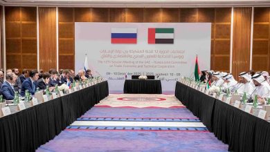 الإمارات وروسيا تبحثان تعزيز التعاون
