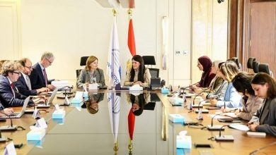 المشاط تجتمع مع بنك الاستثمار