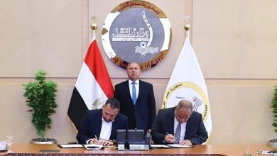 وزير النقل يشهد توقيع بروتوكول