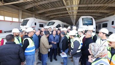 وزير النقل يتفقد ورشة الخط الأول