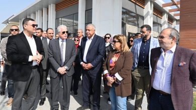 وزير الإسكان ومحافظ القاهرة ومستشار