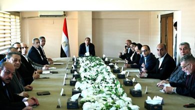 مدبولي يتابع تطوير سوق العبور