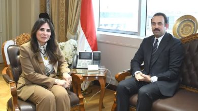 وزيرة الإسكان تبحث مع جهاز