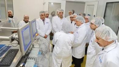 وزير الصناعة يتفقد مصانع الأدوية