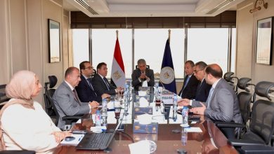 وزير السياحة يتابع مستجدات إطلاق