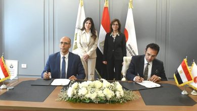 وزيرة الإسكان توقع بروتوكول