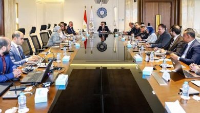 وزير التخطيط يلتقي شركة أيادي