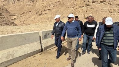 وزيري النقل والكهرباء يتفقدان منطقة