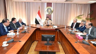 هاشم يبحث مع اتحاد الصناعات