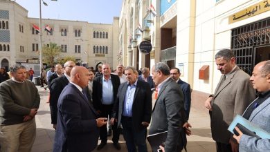وزير النقل يجري جولة تفقدية