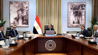 رئيس الوزراء يتابع الموقف المالي
