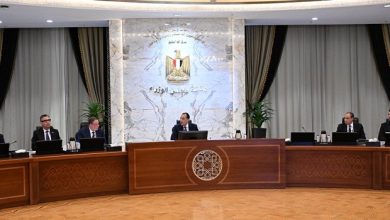 رئيس الوزراء يترأس اجتماع المجموعة