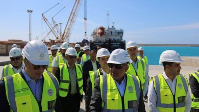وزير الكهرباء يتفقد مشروع