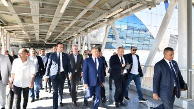 وزير النقل يستقل مونوريل القاهرة