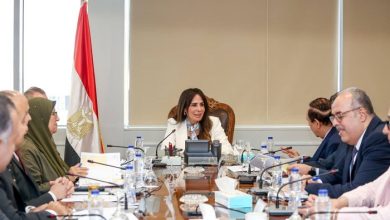 وزيرة الإسكان تتابع مستجدات