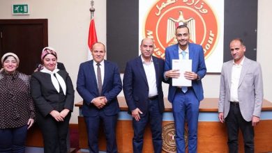 وزارة العمل تواصل دعم