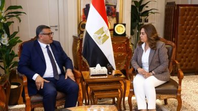 وزيرة التنمية المحلية تتابع