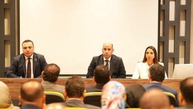 وزير العمل يبحث مع تنسيقية
