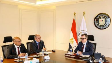 وزارتا التخطيط والمالية تبحثان