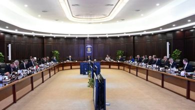 انخفاض البطالة وارتفاع عدد المشتغلين