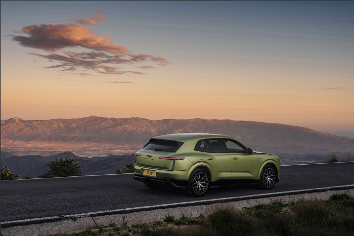 سيارة Bentley Torcal الجديدة كليا