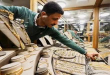 أوقية الذهب عند 4291 دولاراً