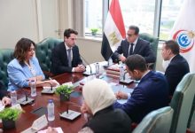 صحة مصر و«إيرباص» تبحثان الشراكة لتطوير منظومة الإسعاف الجوي واستقدام طائرتين مجهّزتين