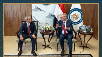 وزير البترول يبحث مع «إيني» الإيطالية تسريع تنمية الاكتشافات الجديدة وربط حقل «كرونوس» القبرصي بمصر