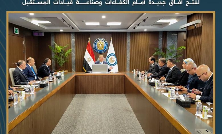وزير البترول يعتمد آلية جديدة للتعاقب الوظيفي لفتح الآفاق أمام الكفاءات